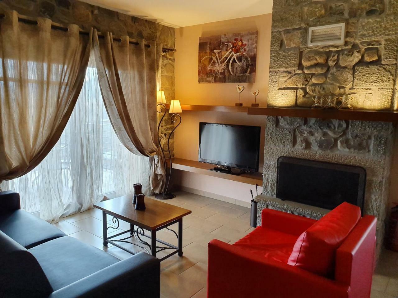 The View Village - Villas Suites & Spa Karpenísion Extérieur photo