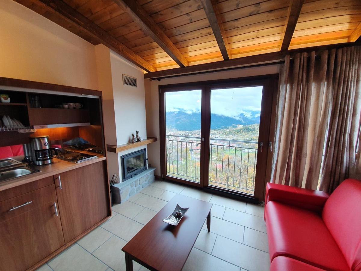 The View Village - Villas Suites & Spa Karpenísion Extérieur photo